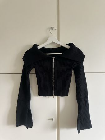 Schwarze Strickjacke von Zara mit Reissverschluss, Gr. S