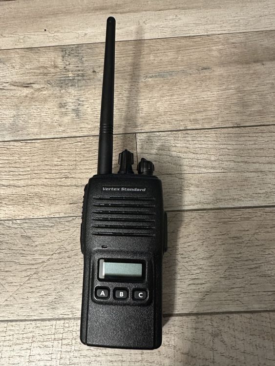 Funkgerät Vartex Standard VX-180EV 2
