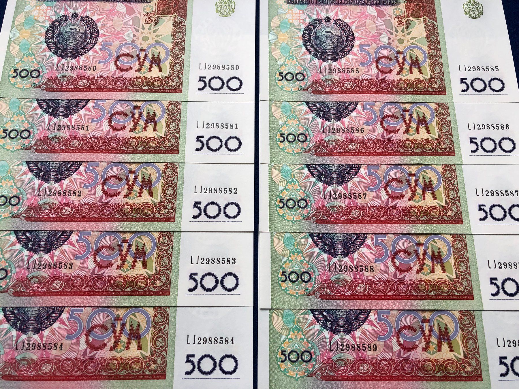 Banconote: Usbekistan 1999 - 10 x 500 Sum UNC – Nuovo e nell'imballaggio originale da Pfäffikon SZ venduto da Sieben77 5