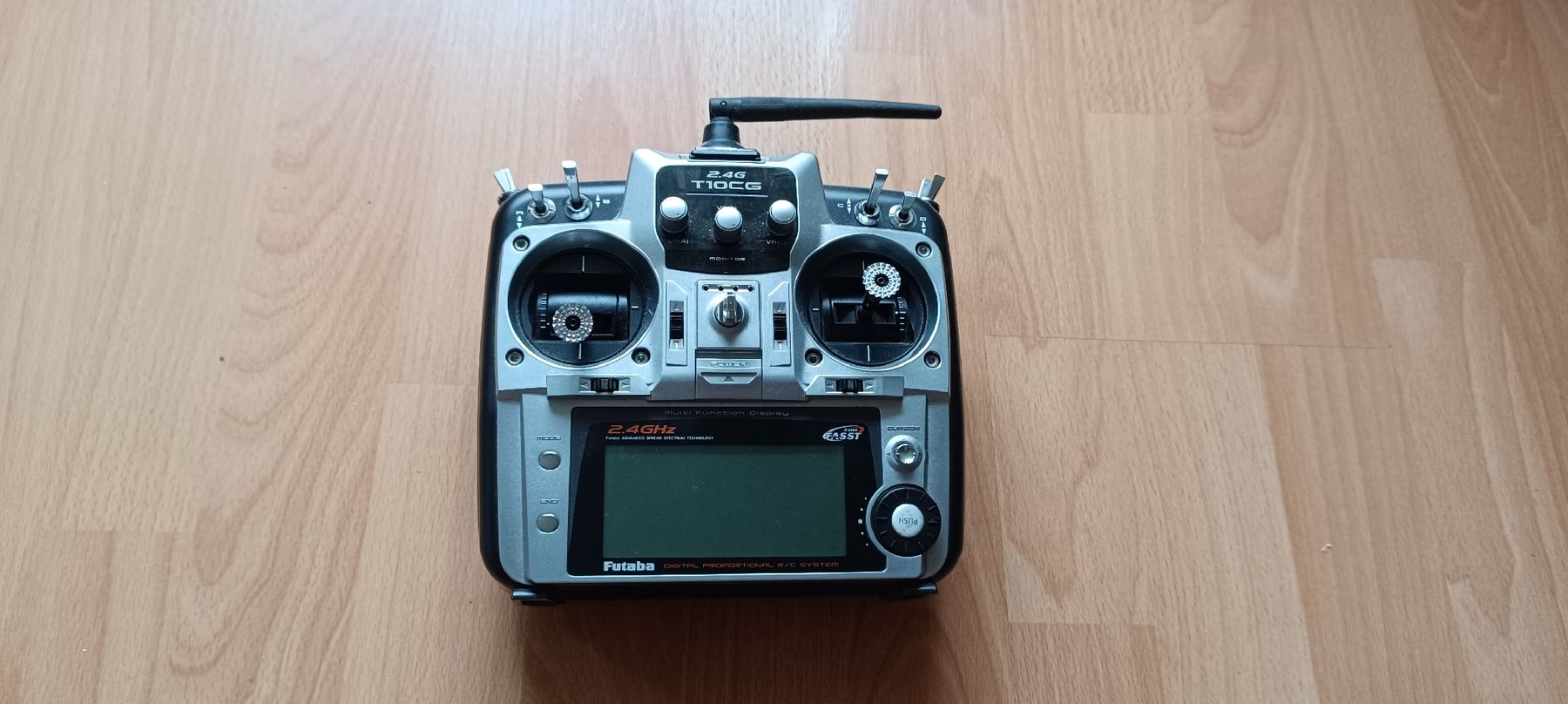 Futaba Commande à distance: Futaba T10CG – D'occasion à Lausen par Trex700dfc
