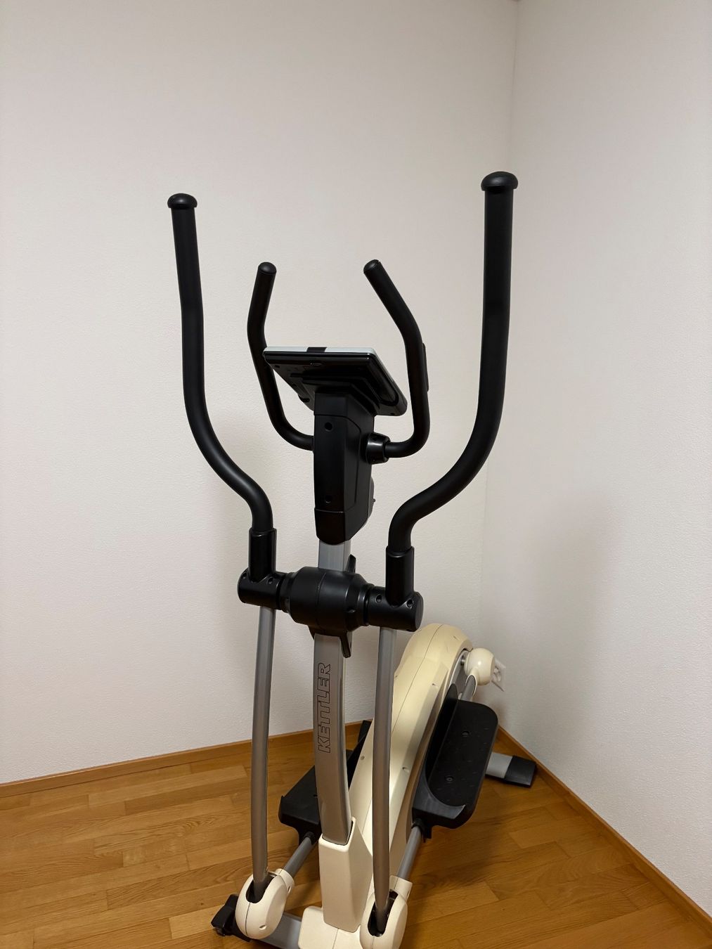 Kettler Hometrainer: Kettler Crosstrainer – Gebraucht aus Dietwil von kar_b29h