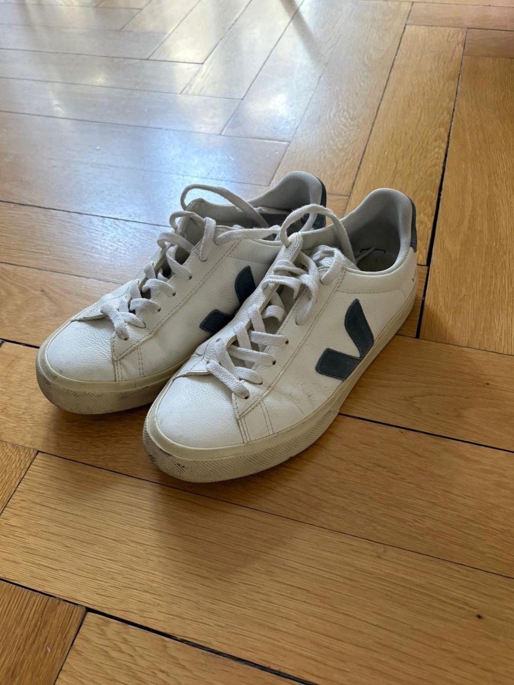 Veja Scarpe da donna: Veja-Turnschuhe – Usato da Bern venduto da nyd_h86q