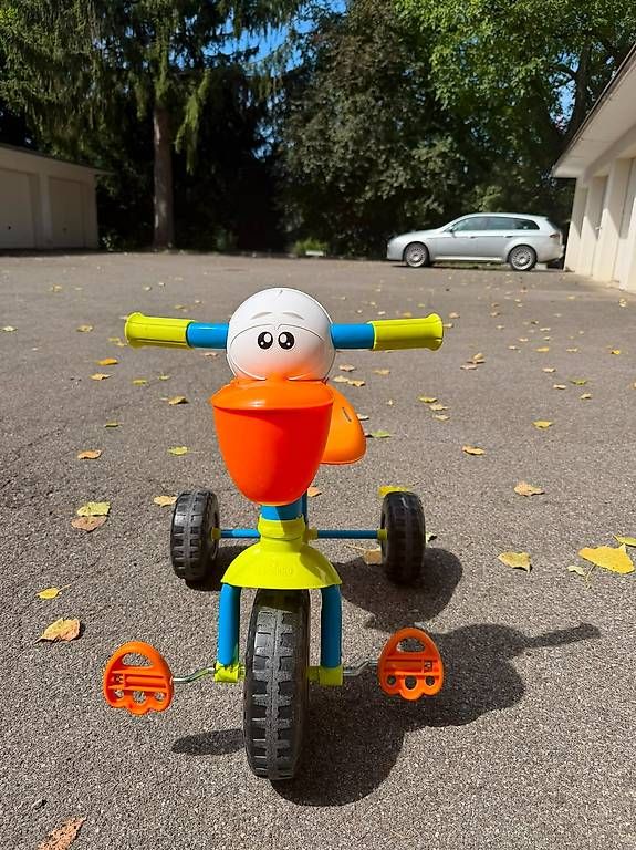 Véhicules pour enfants: Gratis: buntes Kinder-Dreirad, gebraucht – D'occasion à Zürich par malkreide 1