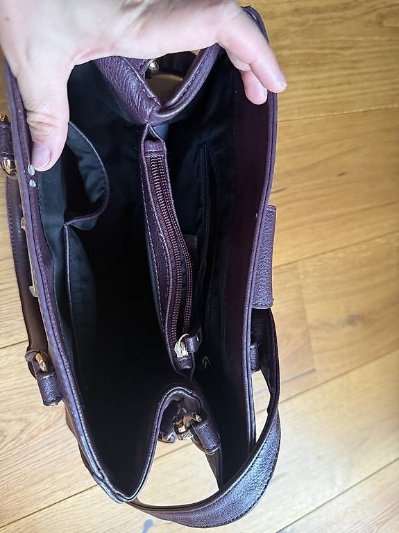 Borse da donna: Trendfarbe Bordeaux Handtasche AF – Usato da Muri AG venduto da tiffer26 3