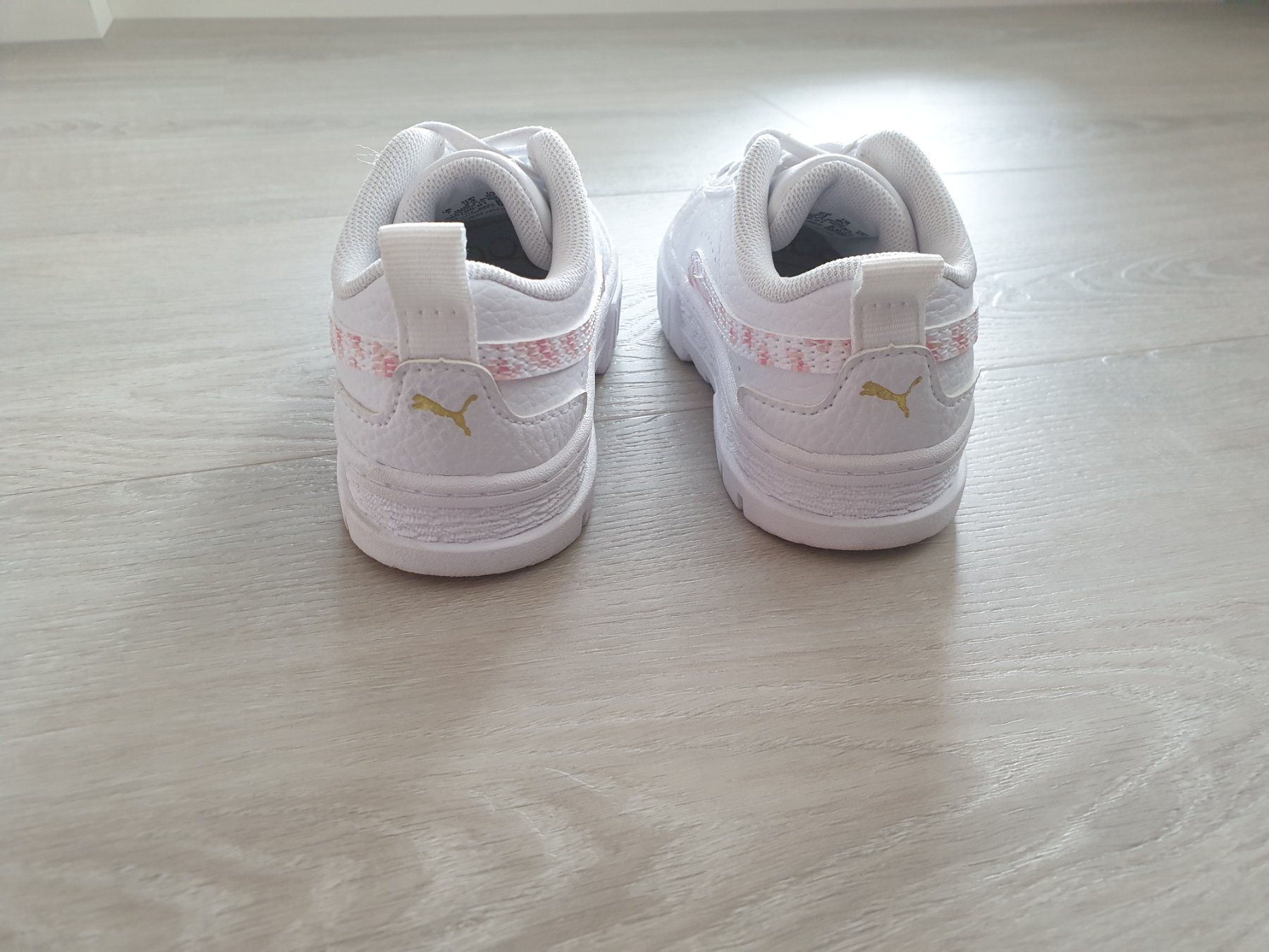 Puma Scarpe per ragazze: Puma Mayze Wild Sneakers Mädchen Gr. 24 – Nuovo (secondo la descrizione) da Wallisellen venduto da T8304T 2
