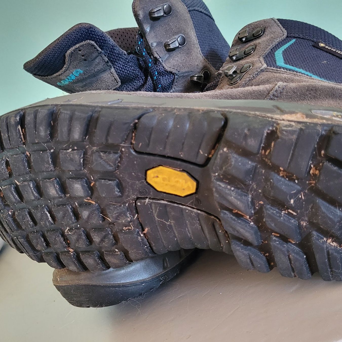 Lowa Scarpe da donna: LOWA Wanderschuhe - Gr. 38 - gebrauchter Zustand – Usato da Tägertschi venduto da TheChange 3