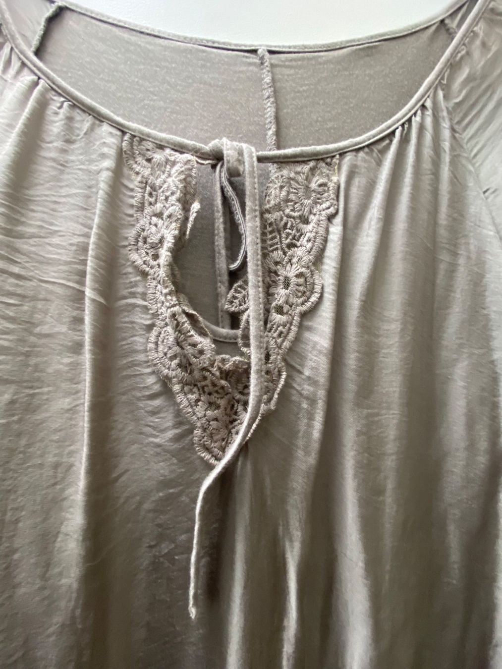Blusen: Damen Bluse beige mit Spitzen NEU – Neu (gemäss Beschreibung) aus schmerikon von releppak 1