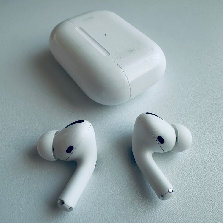 Apple Kopfhörer: Original Apple AirPods Pro 1 Gen. Wireless Lightning C Kabel – Gebraucht aus Basel von MY.AIRPODS.SHOP 4