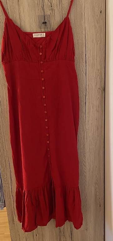 Kleider: Robe rouge – Gebraucht aus Fribourg von lma_kc6k 1