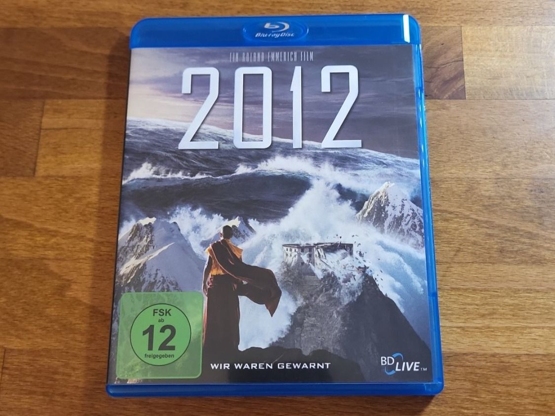Tutti i DVDs: 2012 (2009) Bluray – Usato da Pfungen venduto da Whitie