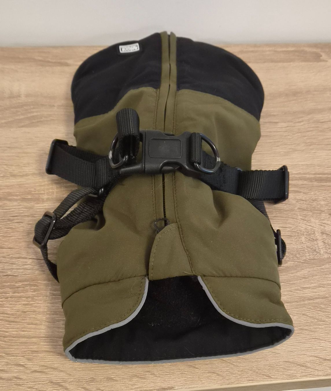 Abbigliamento: Veste petit chien – Usato da Bouveret venduto da lagartha