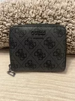 kleiner Geldbeutel von Guess
