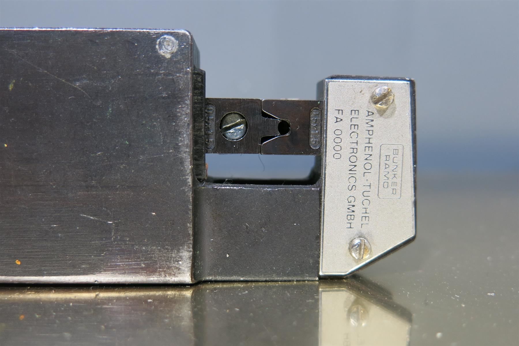 Tutti gli attrezzi: Crimpzange Amphenol FA 0000  Gebrauchter – Usato da Laufenburg venduto da Sirluger 1