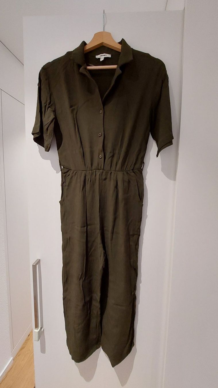 Vestiti: Damenbekleidung  CH Gr. 36 – Usato da Uetikon am See venduto da sahra777