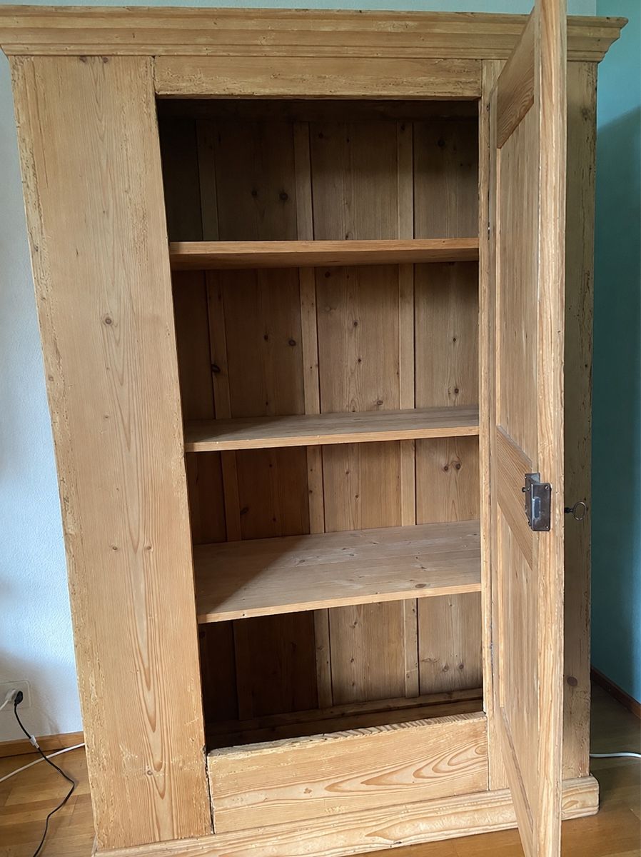 Armoires: Bauernschrank schön schlicht – D'occasion à Gockhausen par oliverjens 1