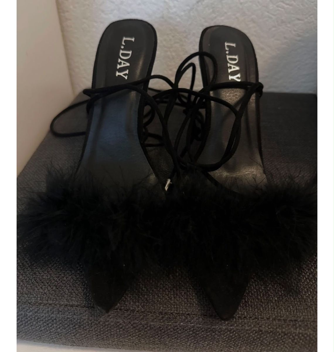 Scarpe da donna: SCHWARZE HIGH HEELS MIT FEDERN – Usato da Zürich venduto da tam_lh9v 1