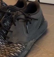Graue Nike Strick-Sneaker