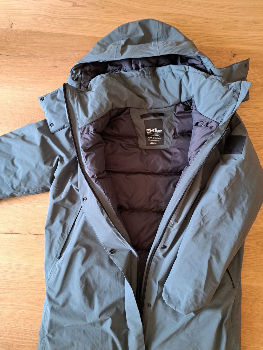 Jack Wolfskin Mäntel: Jack Wolfskin Daunenmantel – Gebraucht aus Maienfeld von Bac_le 1