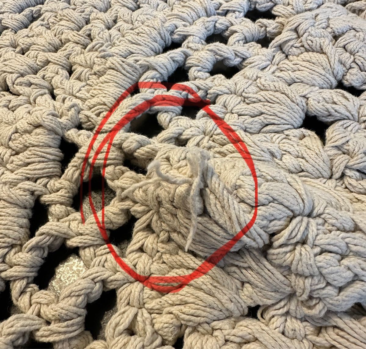 Tappeti: Gehäkelter Teppich (ø88cm) – Usato da Benken SG venduto da SecondTreasure 1