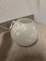 Nachttischlampe gemustert