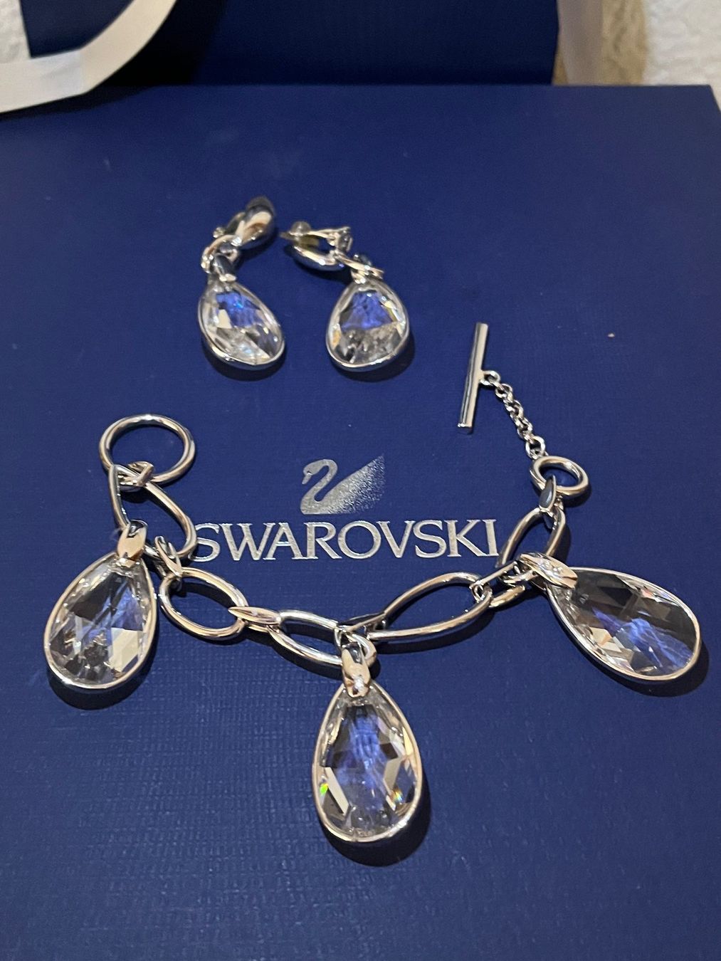 Swarovski Altri gioielli: Swarovski Set Armband und Ohrringe – Usato da Kirchleerau venduto da Dalmi220 3