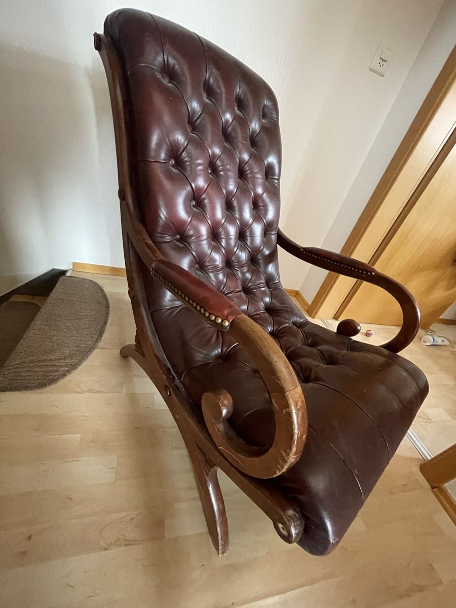 Poltrone: Leder chesterfield style stuhl – Usato da St. Pantaleon venduto da You_l9s9 1