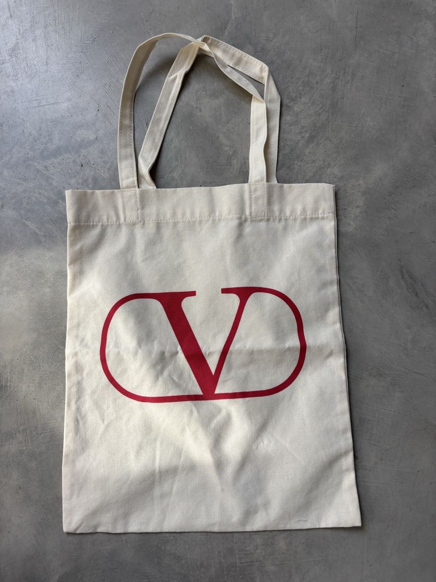 Valentino Borse: Stofftasche Valentino – Nuovo (secondo la descrizione) da Steinmaur venduto da aly_mhs6