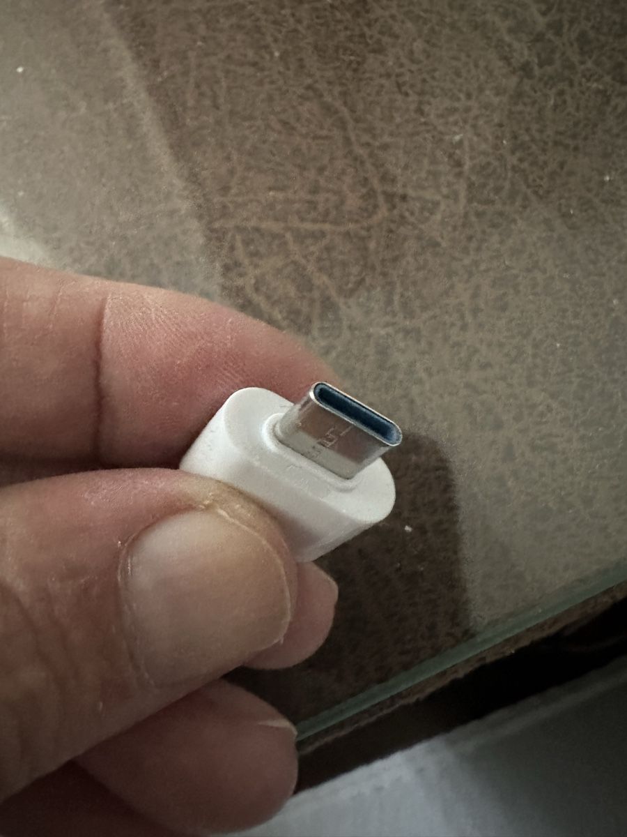 Laufwerke & Adapter: USB auf USB-C Adapter, weiss – Neu und originalverpackt aus Kloten von digi-Galaxy 2