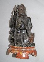Specksteinfigur eines Weisen, schwarz