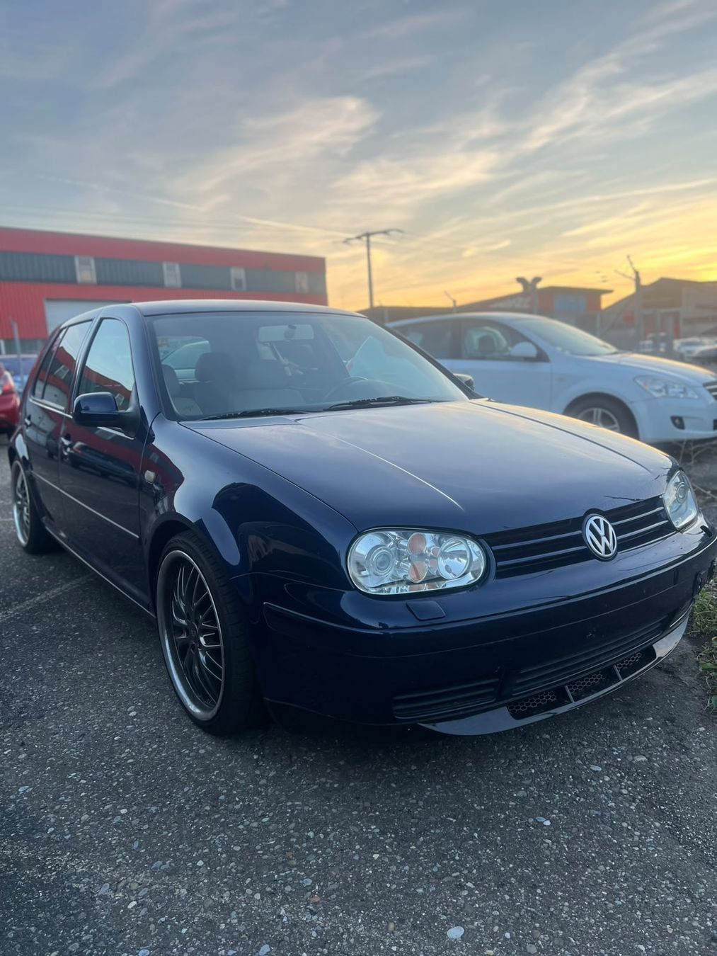 VW Autos: VW Golf 4 V6 2.8 4 Motion – Gebraucht aus Dübendorf von 3-Rosen