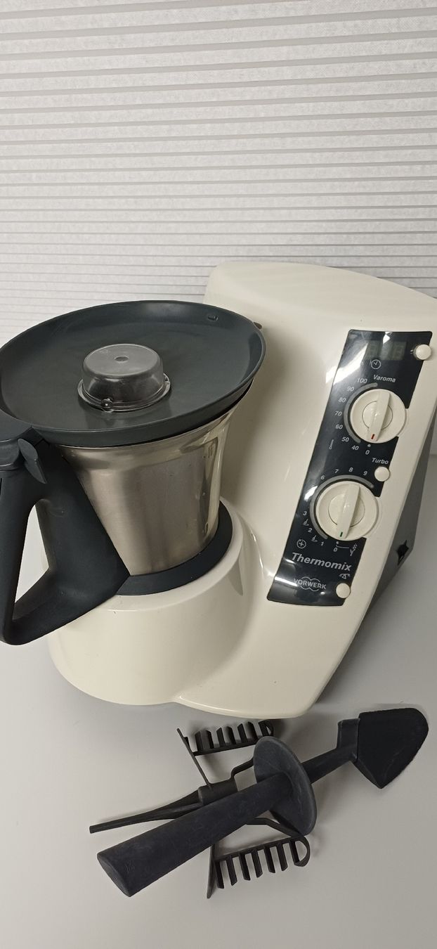 Thermomix Elettrodomestici da cucina: Thermomix Vorwerk – Usato da Grosswangen venduto da Geschenkberatung