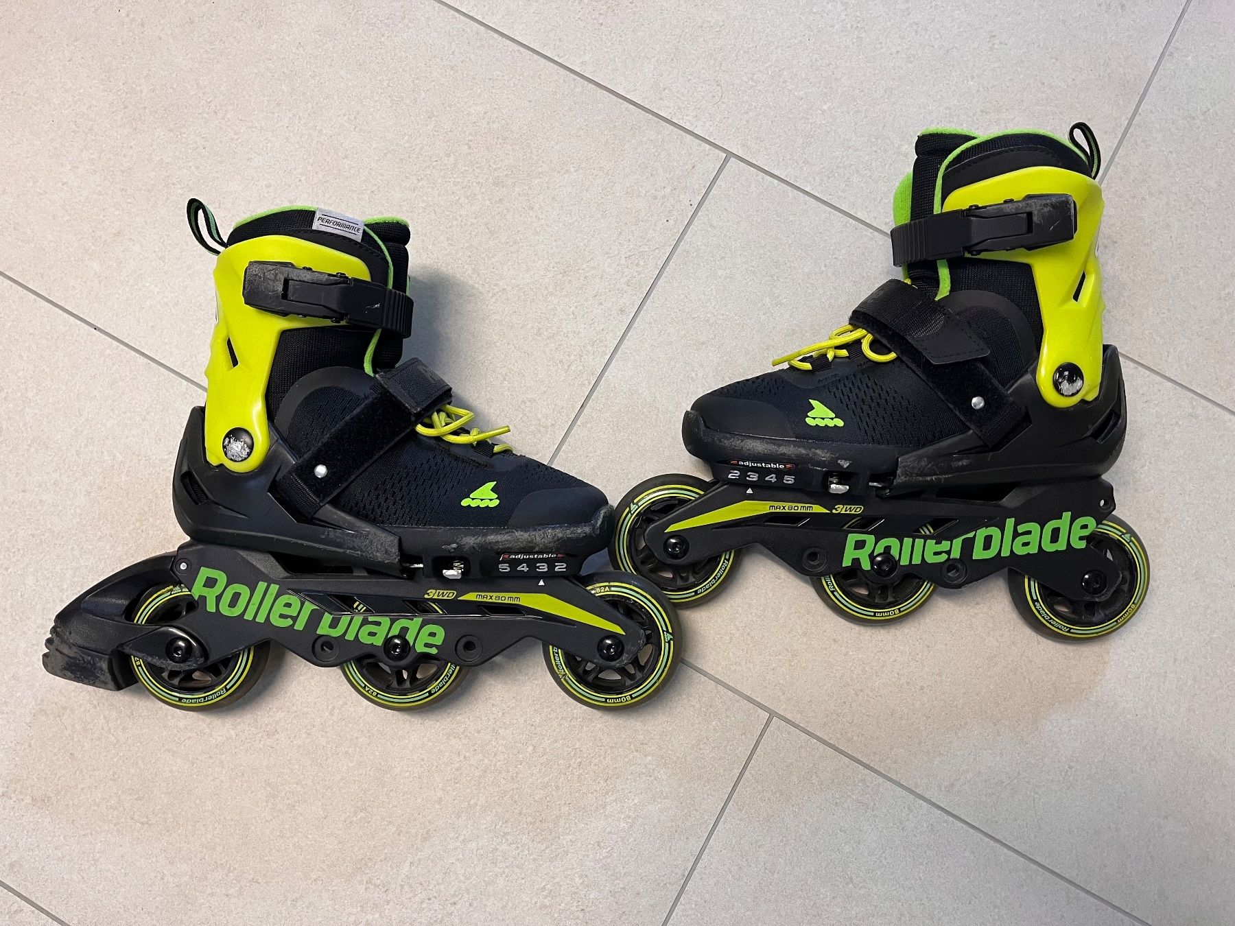 Pattini in linea & Pattini a rotelle: Rollerblade Performence Grösse 33-36.5 – Usato da Worben venduto da Jimmymania