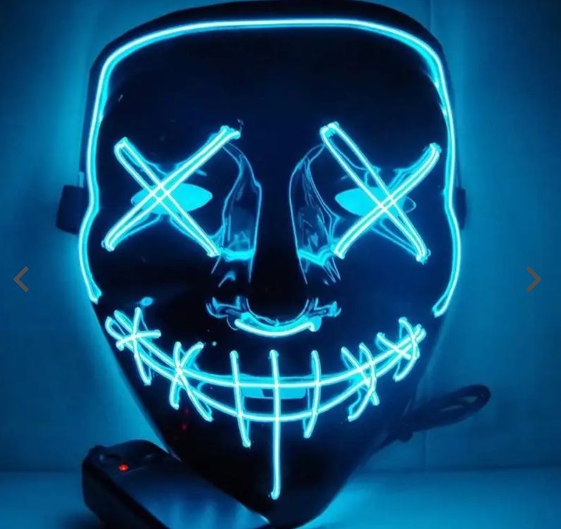 Monster Purge Maske aus Kunststoff mit LED Licht - | Kaufen auf Ricardo