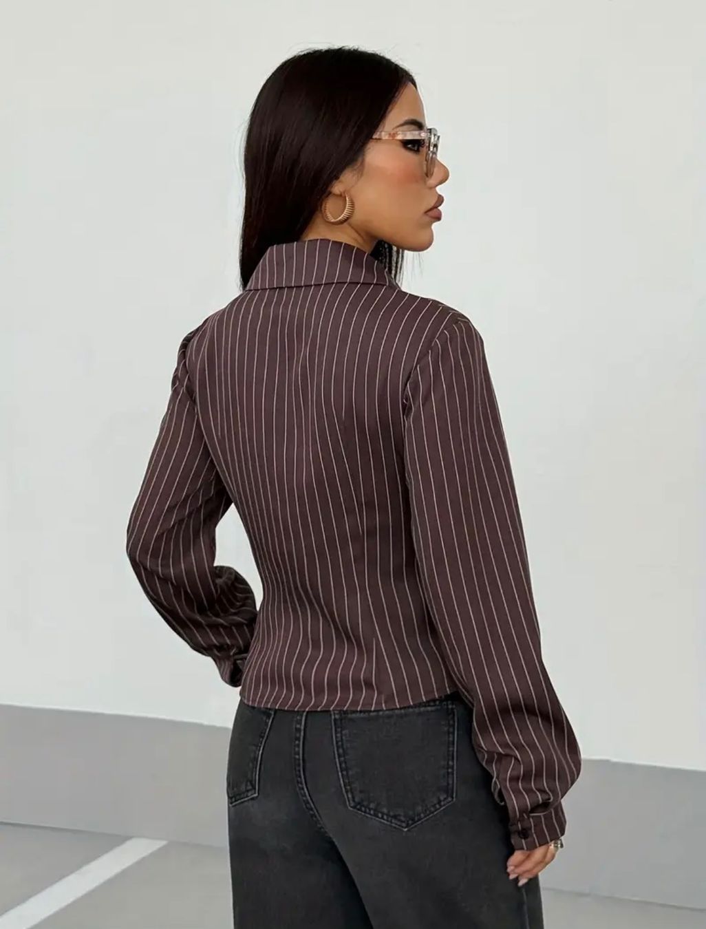 Camicette: NEU Braune Bluse mit Nadelstreifen, Grösse S – Nuovo e nell'imballaggio originale da Kriessern venduto da loolah 1