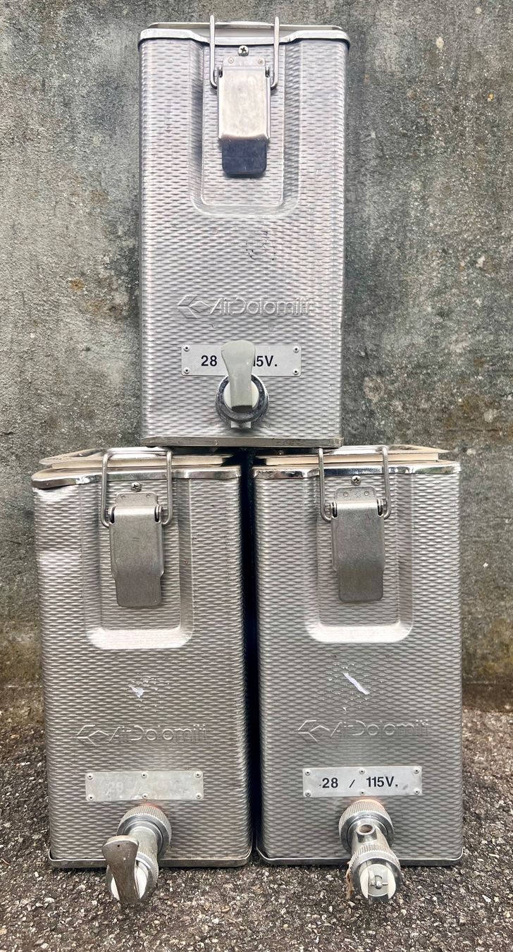 Baucontainer: Air Dolomiti Hot Liquid Container – Gebraucht aus Ostermundigen von airline-trolley