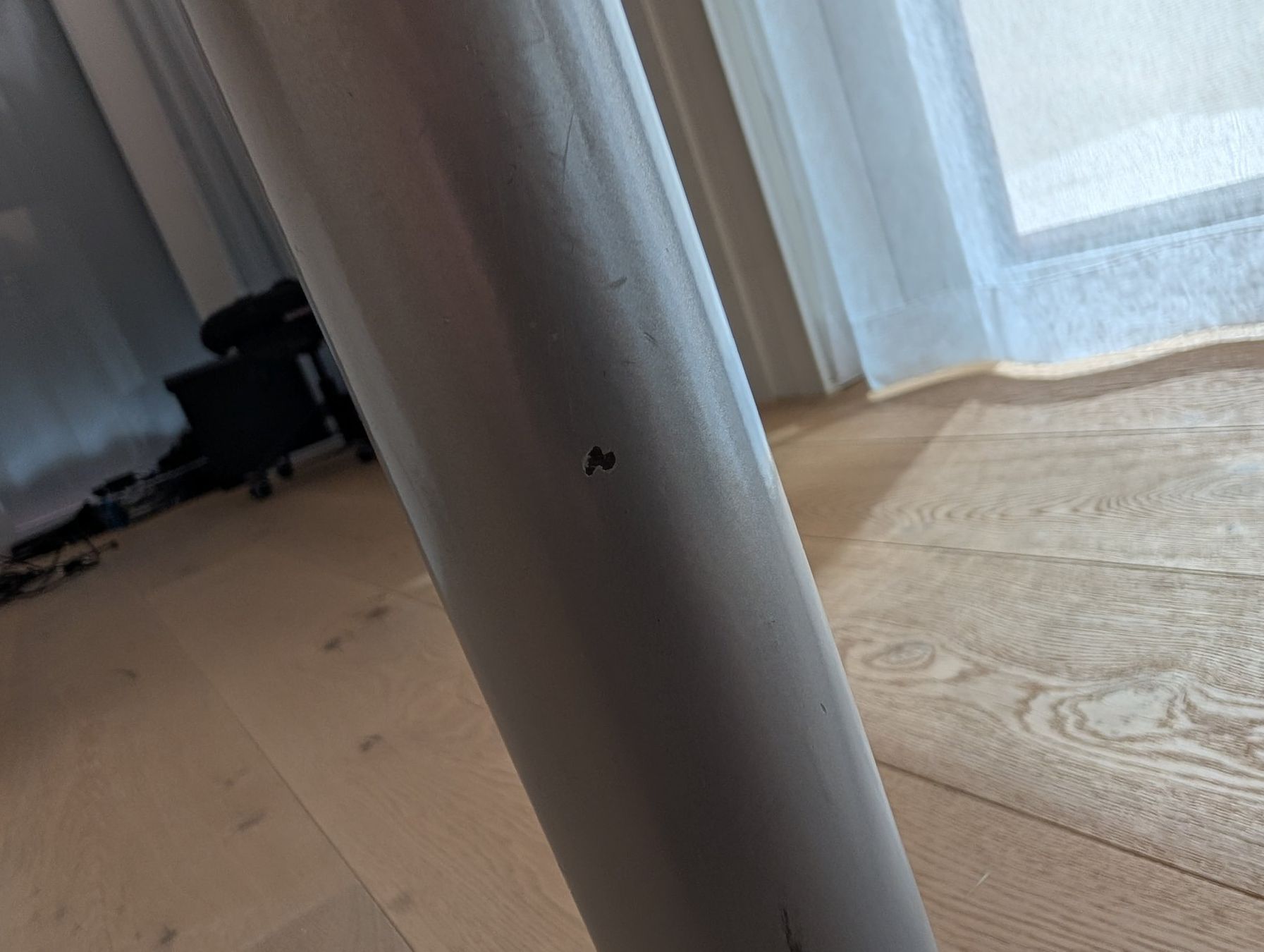 Ikea Scrivanie: Schreibtisch Massivholz Eiche – Usato da Zürich venduto da chr_hwm7 6