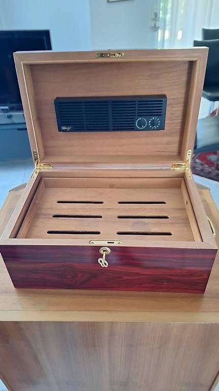 Humidore: Davidoff Humidor – Gebraucht aus Lostorf von Stonie7 1