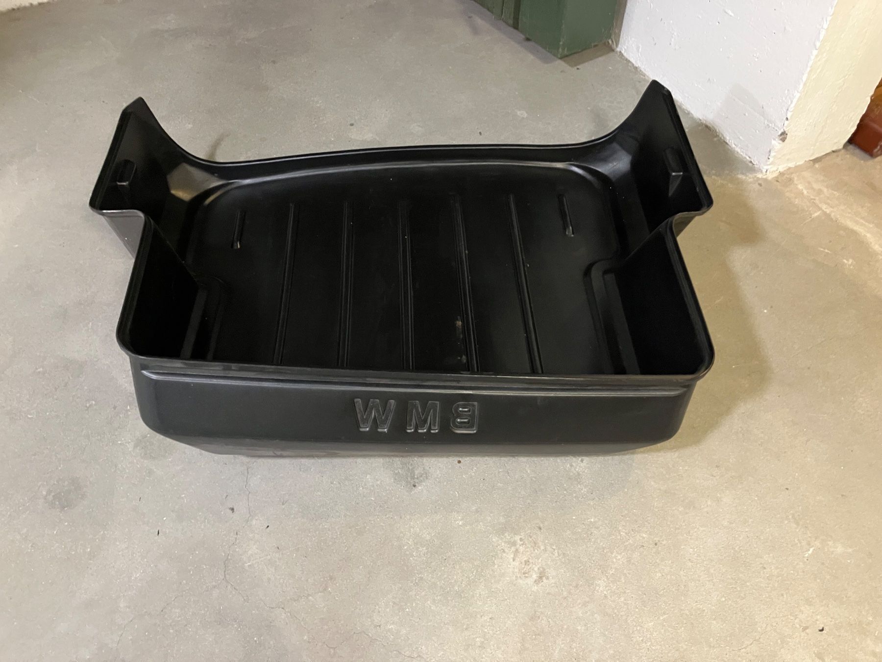 BMW Tappeti & Tappetini: Kofferraumwanne BMW 3er – Usato da Bergdietikon venduto da selfmade03