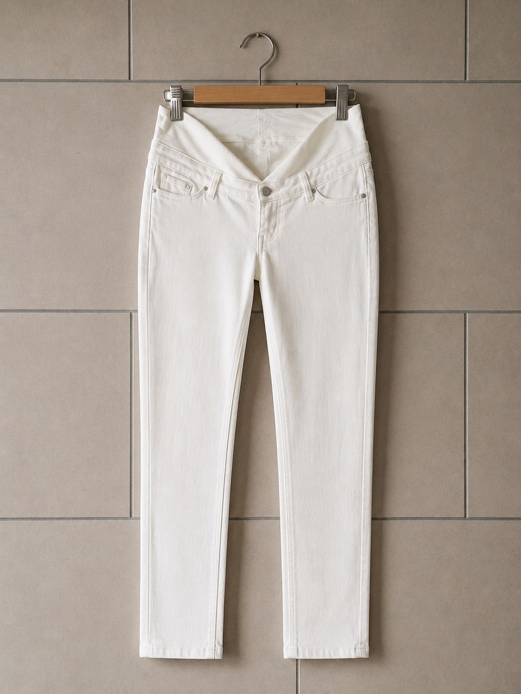 H&M Jeans: H&M, Umstandsjeans, Grosse S – Nuovo (secondo la descrizione) da Oberwil BL venduto da Ilona_z