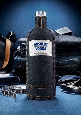 Absolut Vodka Bevande alcoliche: Absolut Vodka Denim 1 Liter, Limited Edition – Nuovo e nell'imballaggio originale da St. Erhard venduto da ITR1727