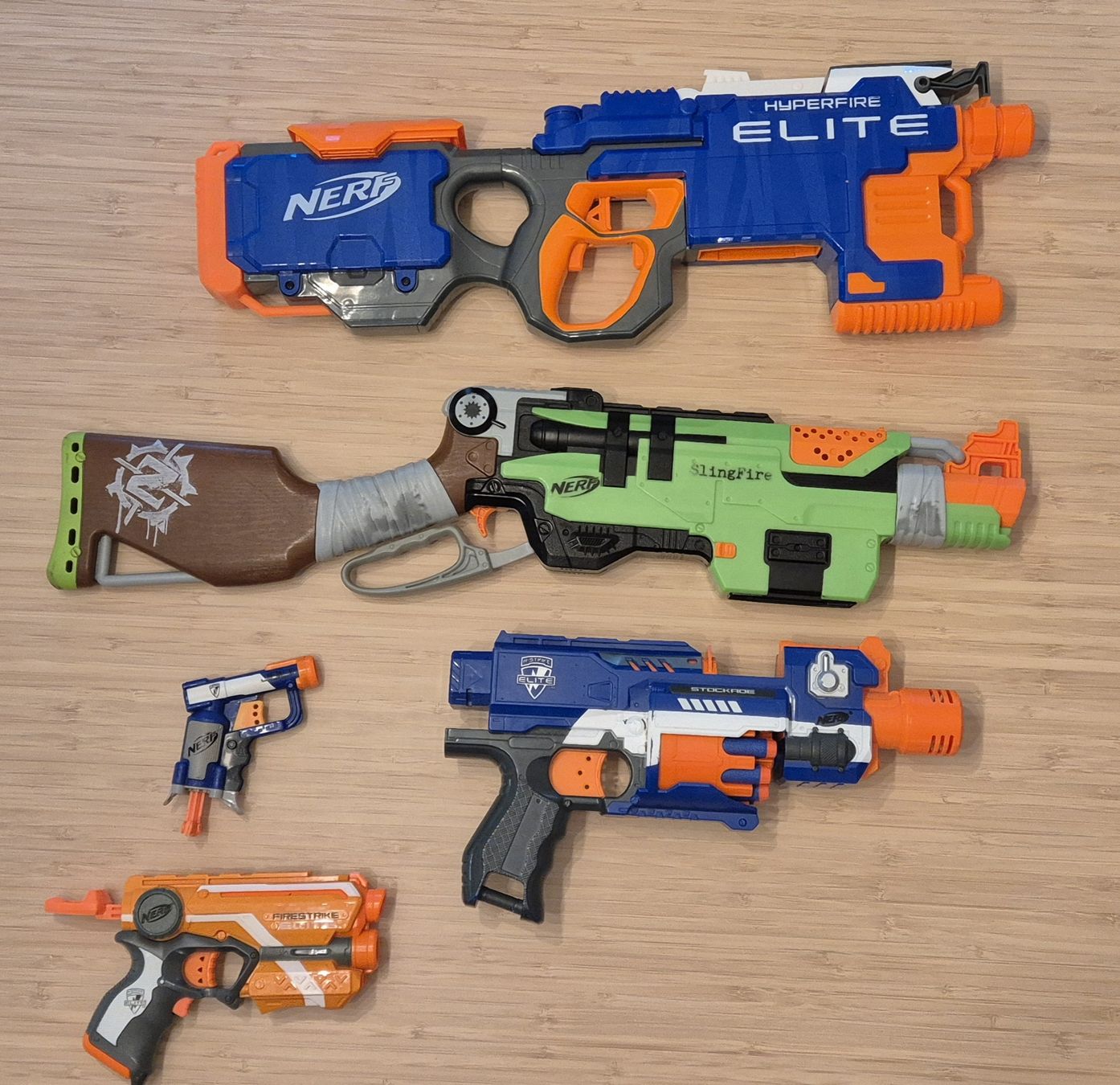 Nerf Jouets: Pistolets Nerf avec munitions et chargeurs – D'occasion à Prangins par sam_6jd2