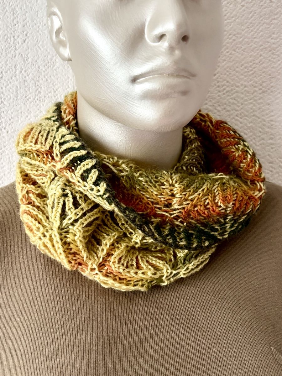 Foulard & Sciarpe: Loop, Strickschlauch, handgestrickt – Nuovo e nell'imballaggio originale da Fislisbach venduto da handglismet 1