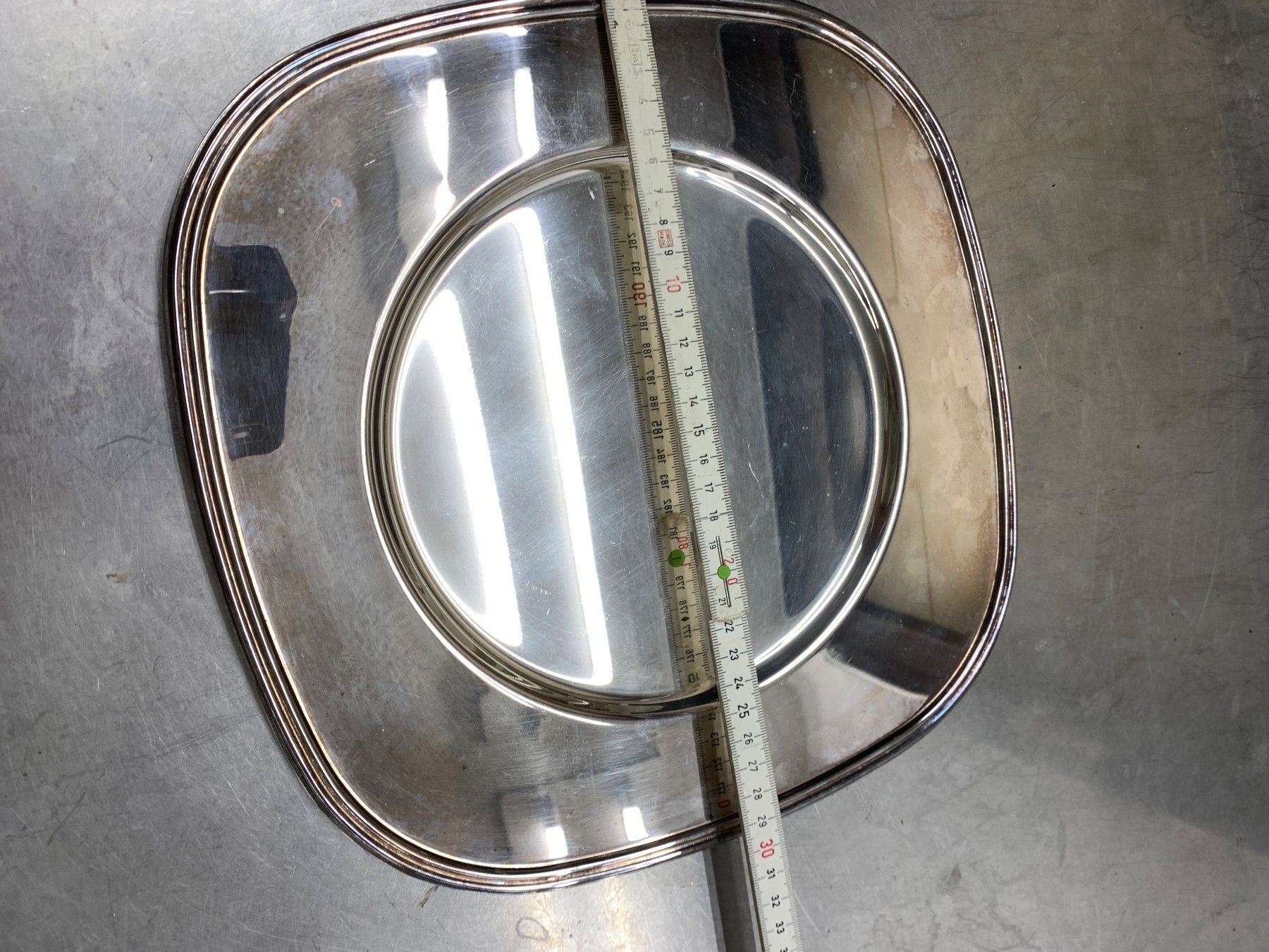Piatti di portata: 3 Serviertablet silber oder versibert total 1.566kg – Usato da Rickenbach SZ venduto da Frickler 5