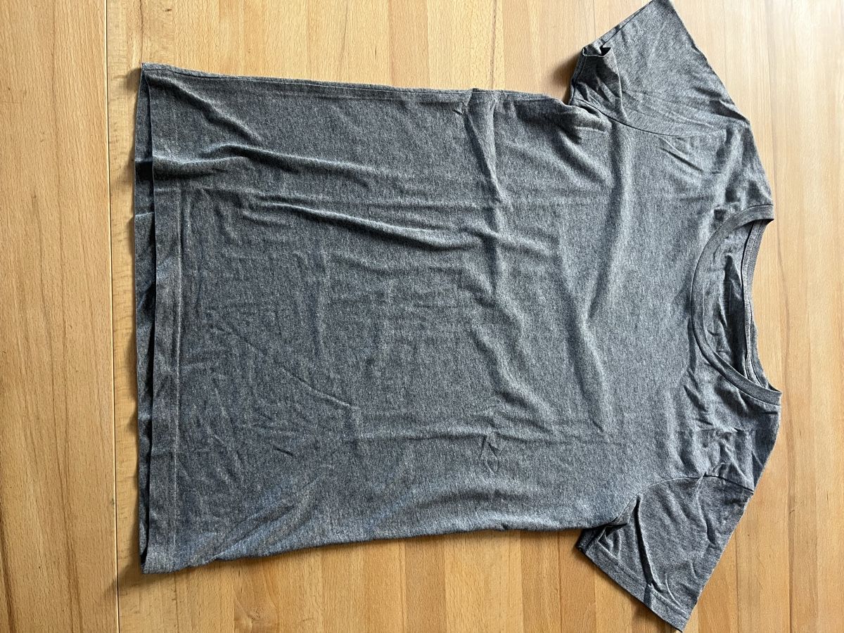 T-shirt: 4 T-Shirts – Usato da Möriken AG venduto da Tigerente12