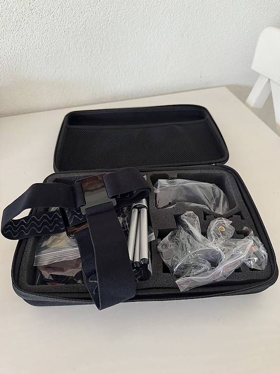 Action Cam: Zubehörkoffer Go Pro – Usato da Oberglatt ZH venduto da jul_nhy7