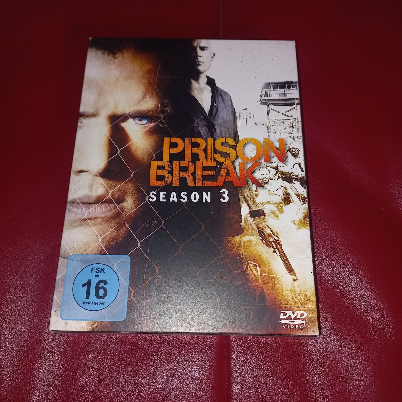 Alle DVDs: DVD Prison Break Season 3 – Gebraucht aus Niederhelfenschwil von pyr_n8bb 1