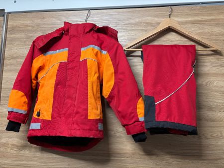 Rote Winter Kinder Skijacke mit Hose wie Neu, Grösse 98/104