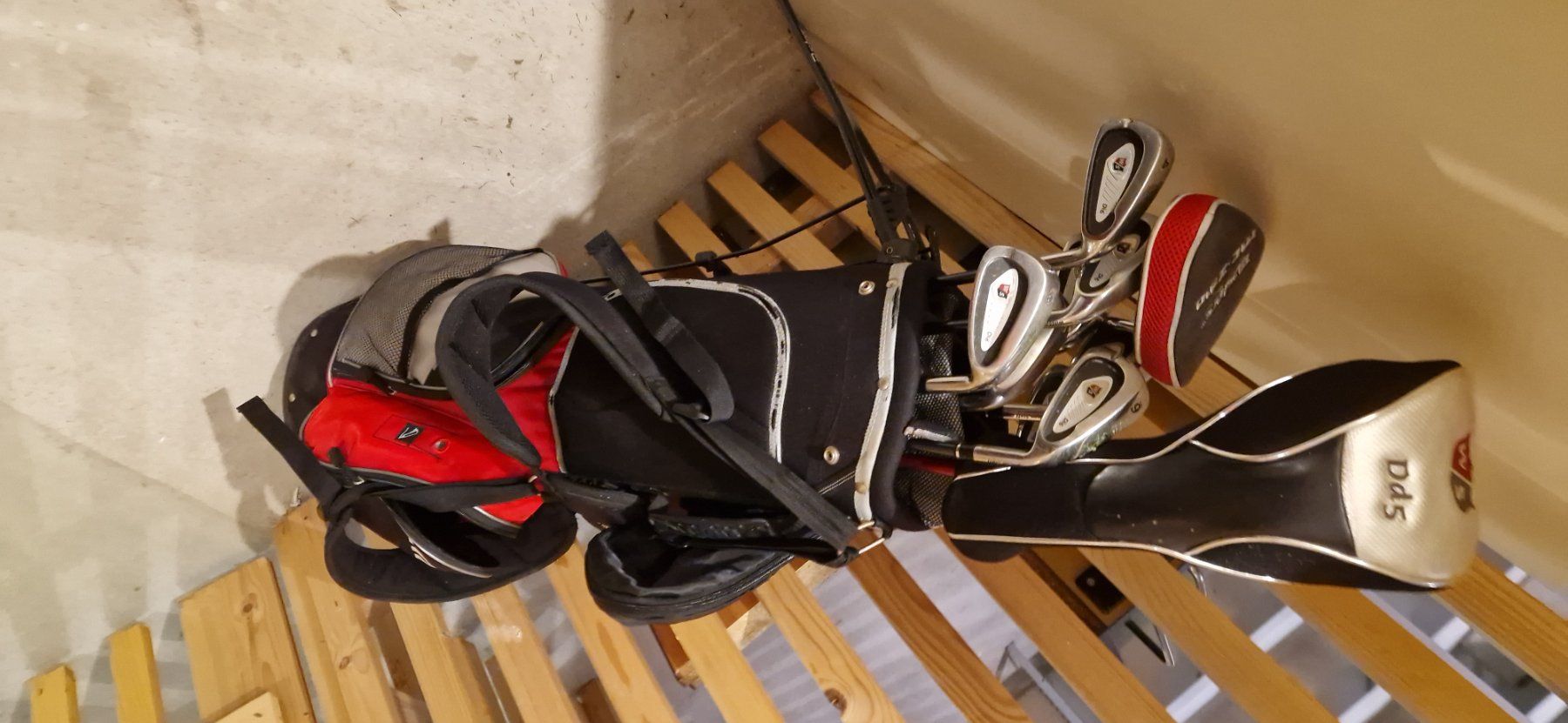Wilson Schläger & Sets: Golfbag mit Schläger Wilson – Gebraucht aus Adliswil von Niggli51