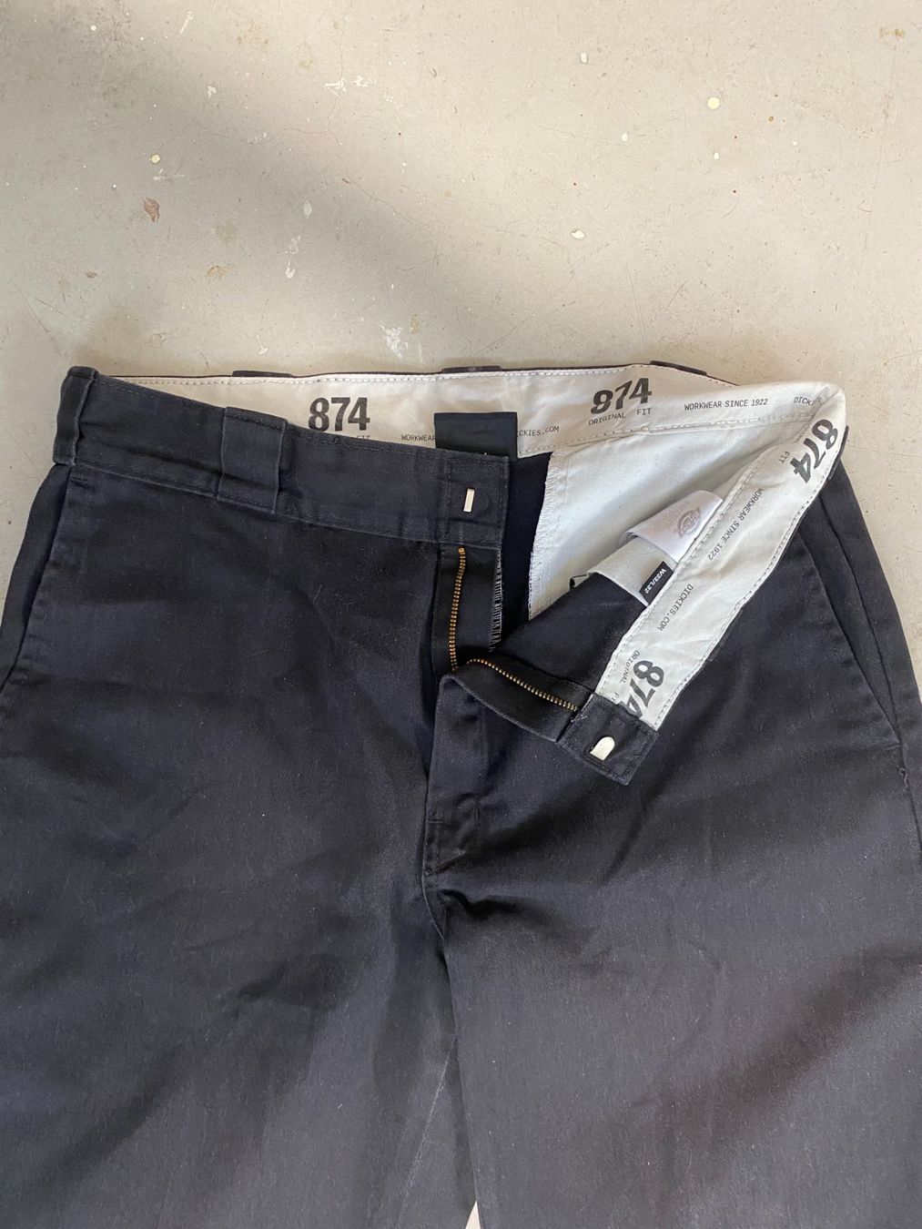 Dickies Pantaloni: 874' Dickies Hose – Usato da Evilard venduto da 3thlife 1