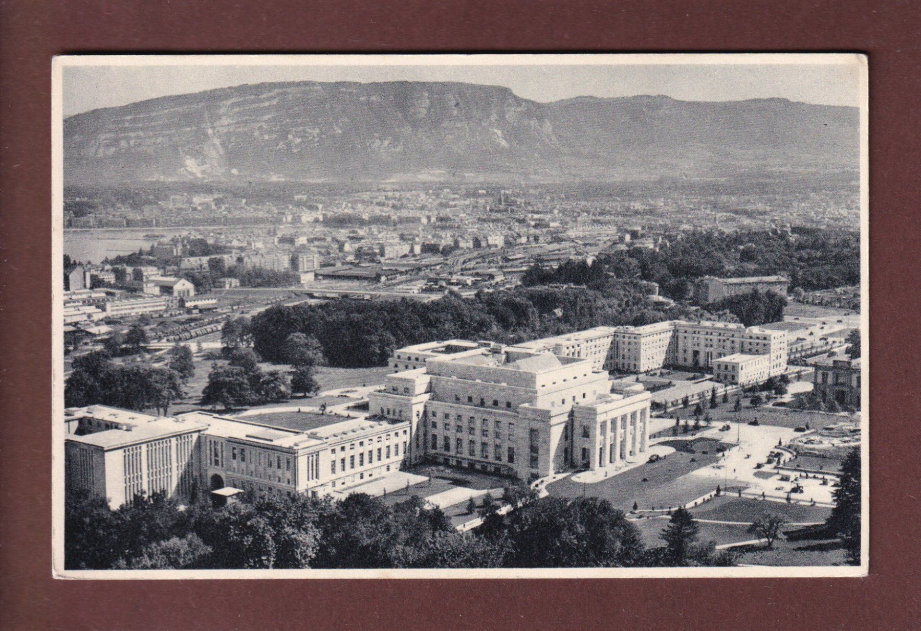Cartoline postali: GENEVE - ONU – Usato da Pully venduto da nicecards